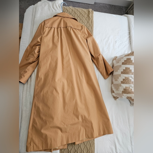 Vintage (potentially 70s) Windsor Bay over coat with zip out liner and bonnet - Picture 9 of 11